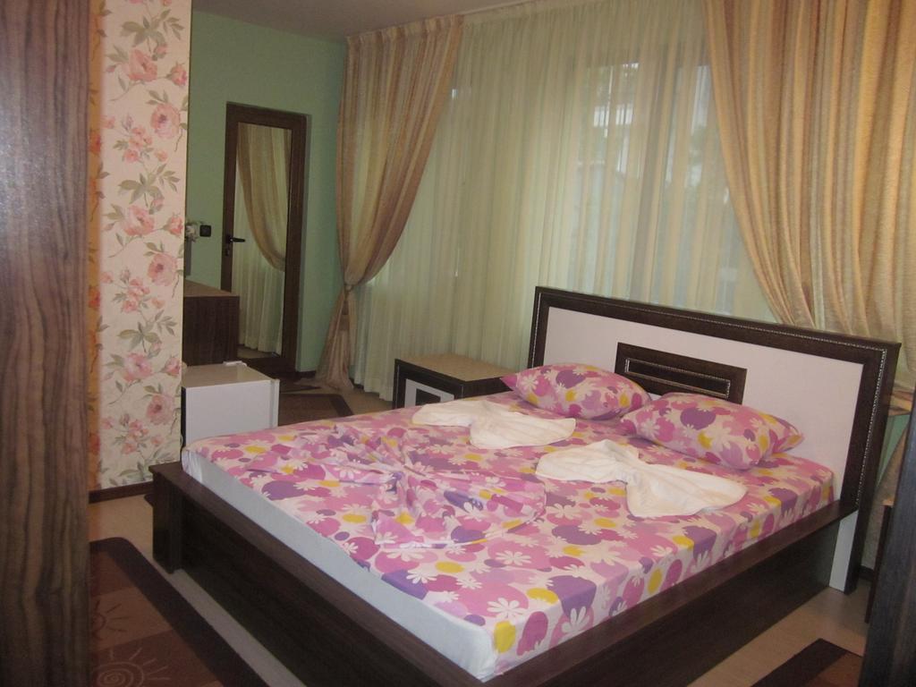 Guest House Hristina Sozopol Rum bild